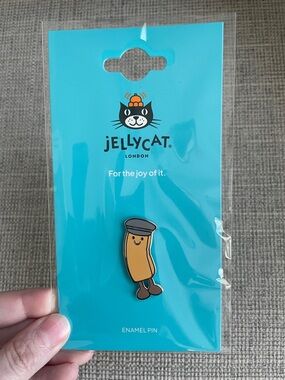 New Jellycat Selfridge’s Exclusive Charlie Chip Enamel Pin